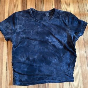 Lululemon t shirt